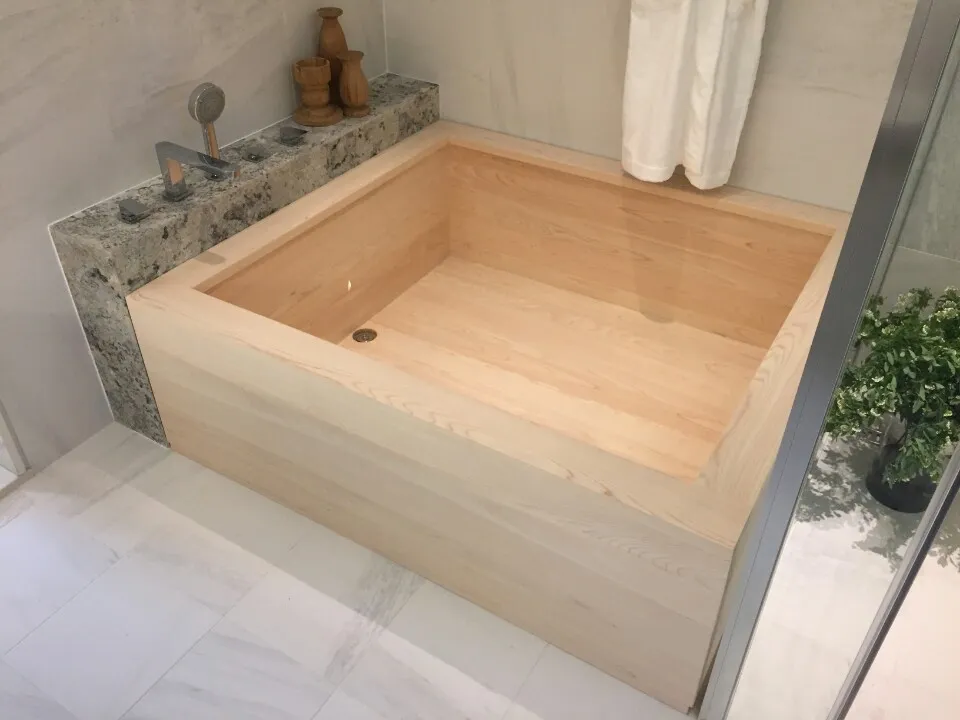 편백나무(히노끼) 욕조 설치 현장